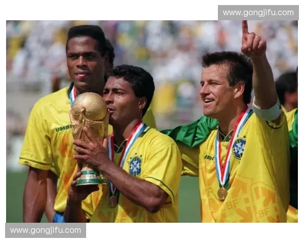 《2006年世界杯主题歌曲回顾与分析:激情与梦想的旋律》